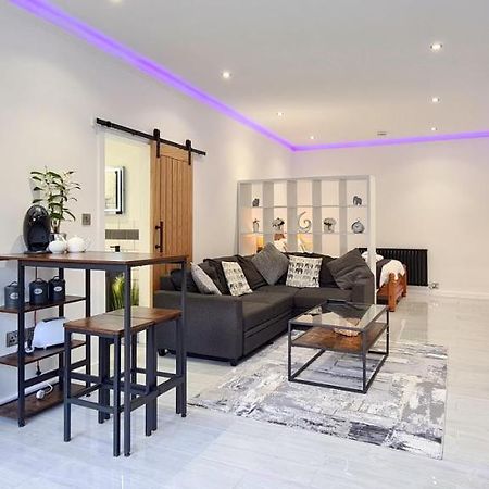 The Studio, Luxury Modern Apartment In The South Hams, Stunning Walks On The Doorstep, A 20 Minute Drive To The Beautiful Sandy Beaches, Quiet Courtyard Setting, Shops, Bars And Restaurants A Short Walk Away! Ivybridge Esterno foto