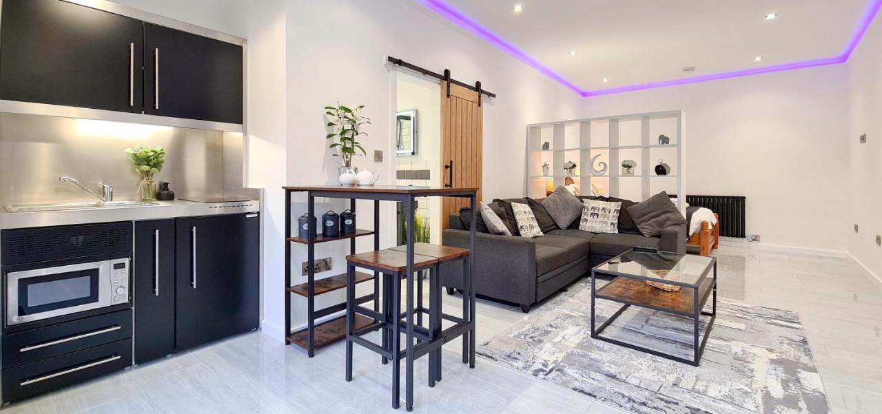 The Studio, Luxury Modern Apartment In The South Hams, Stunning Walks On The Doorstep, A 20 Minute Drive To The Beautiful Sandy Beaches, Quiet Courtyard Setting, Shops, Bars And Restaurants A Short Walk Away! Ivybridge Esterno foto