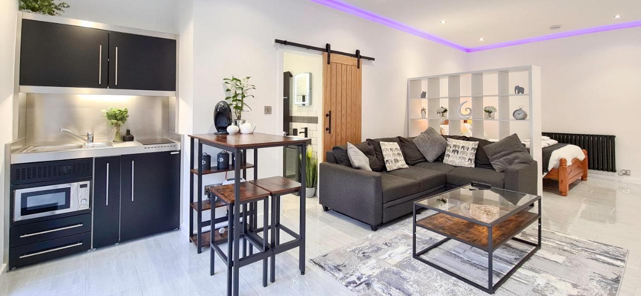 The Studio, Luxury Modern Apartment In The South Hams, Stunning Walks On The Doorstep, A 20 Minute Drive To The Beautiful Sandy Beaches, Quiet Courtyard Setting, Shops, Bars And Restaurants A Short Walk Away! Ivybridge Esterno foto