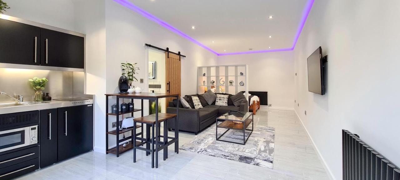 The Studio, Luxury Modern Apartment In The South Hams, Stunning Walks On The Doorstep, A 20 Minute Drive To The Beautiful Sandy Beaches, Quiet Courtyard Setting, Shops, Bars And Restaurants A Short Walk Away! Ivybridge Esterno foto