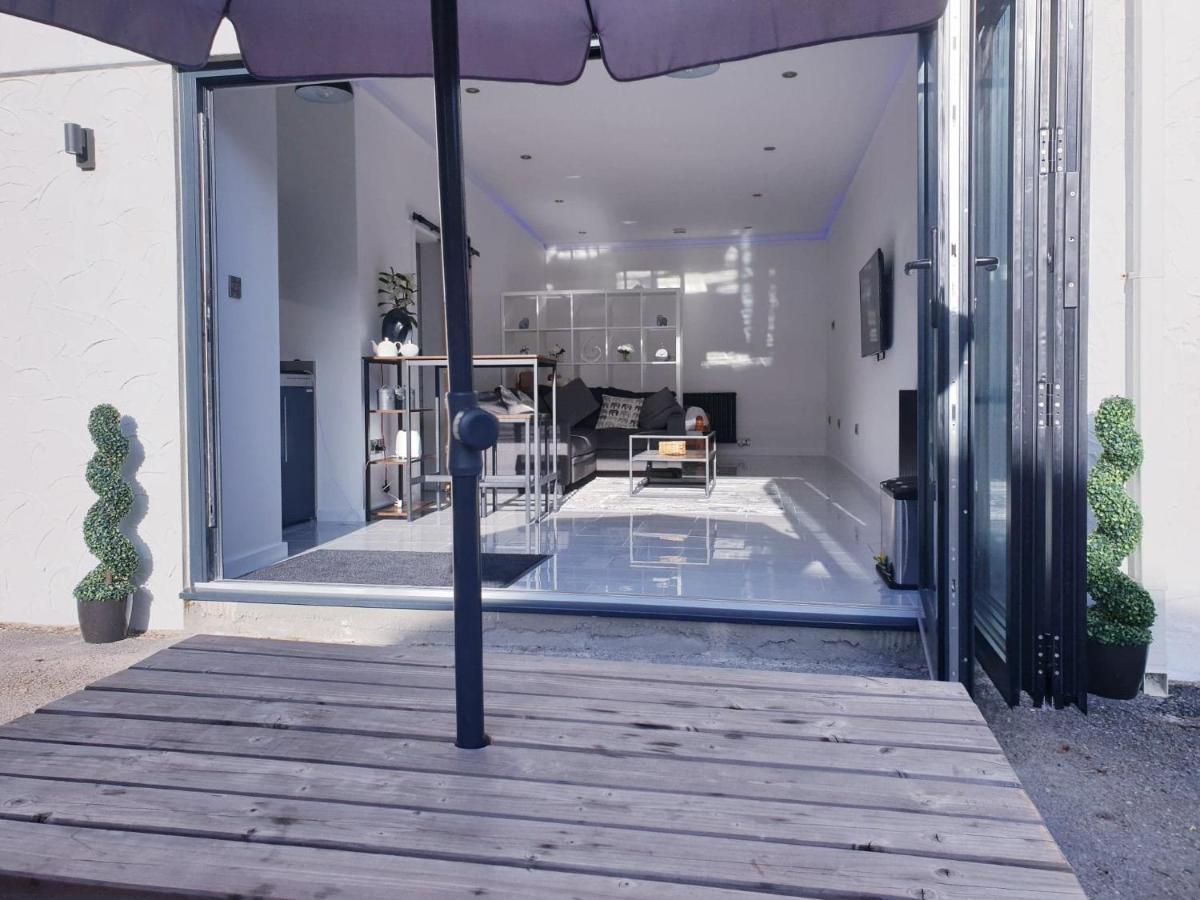 The Studio, Luxury Modern Apartment In The South Hams, Stunning Walks On The Doorstep, A 20 Minute Drive To The Beautiful Sandy Beaches, Quiet Courtyard Setting, Shops, Bars And Restaurants A Short Walk Away! Ivybridge Esterno foto