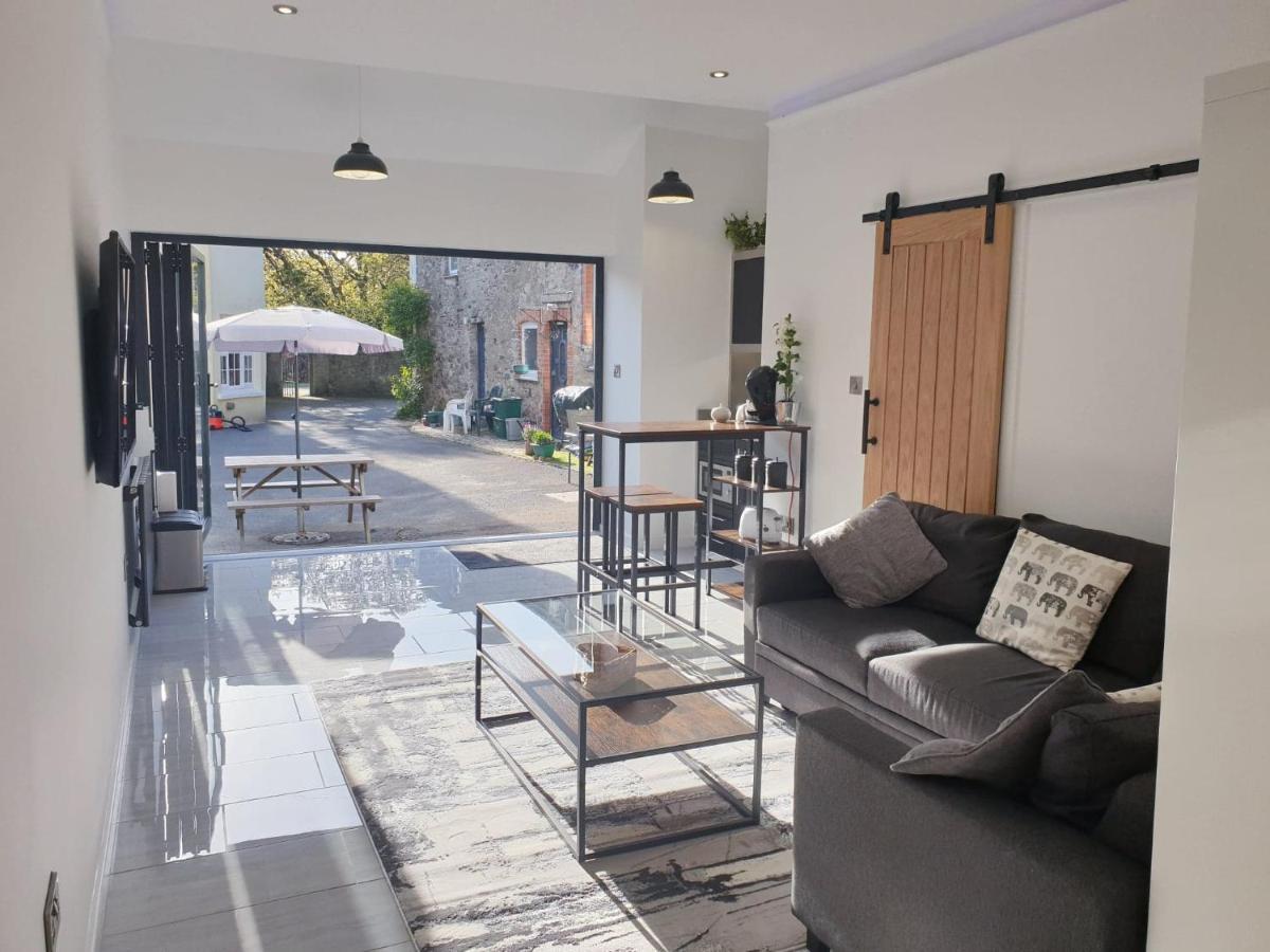 The Studio, Luxury Modern Apartment In The South Hams, Stunning Walks On The Doorstep, A 20 Minute Drive To The Beautiful Sandy Beaches, Quiet Courtyard Setting, Shops, Bars And Restaurants A Short Walk Away! Ivybridge Esterno foto